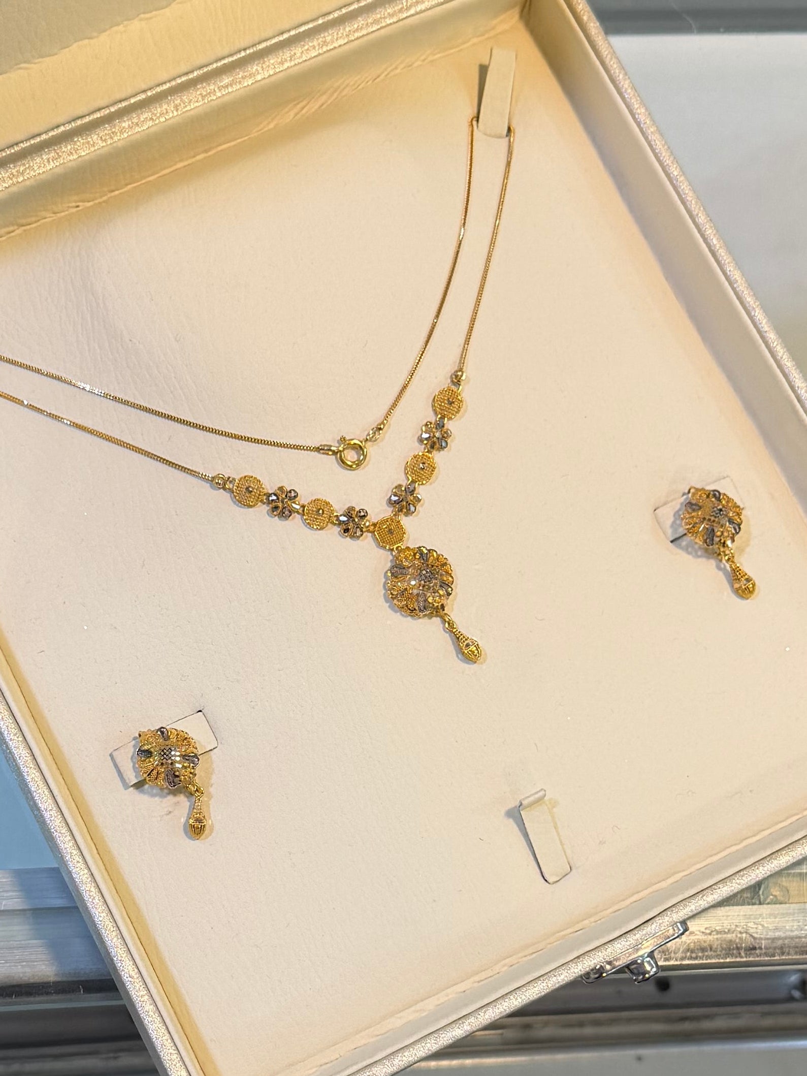 Luxury Gold Mala Necklace Set