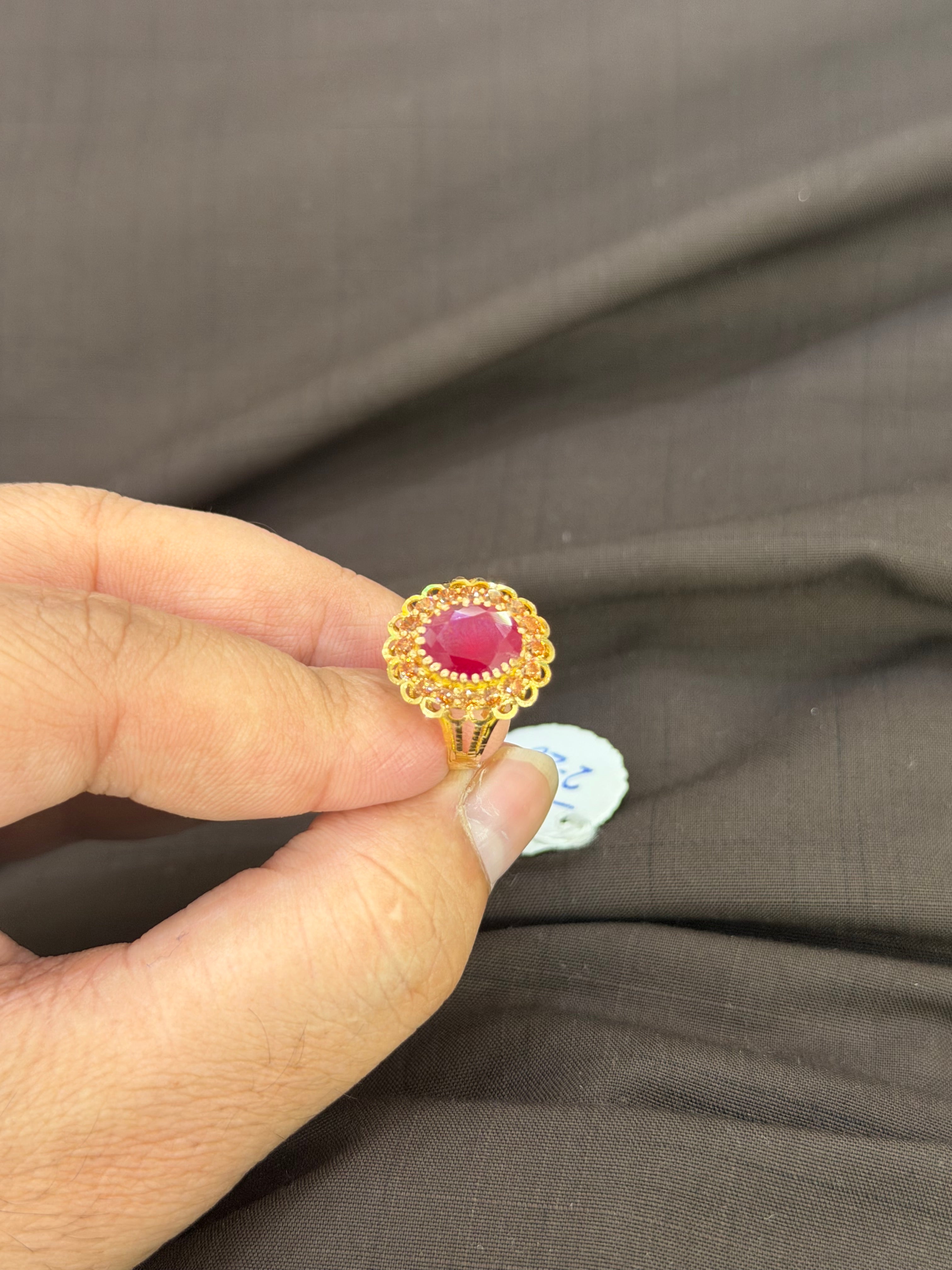 Elegant Stone Ring – Classic Style with Natural Beauty